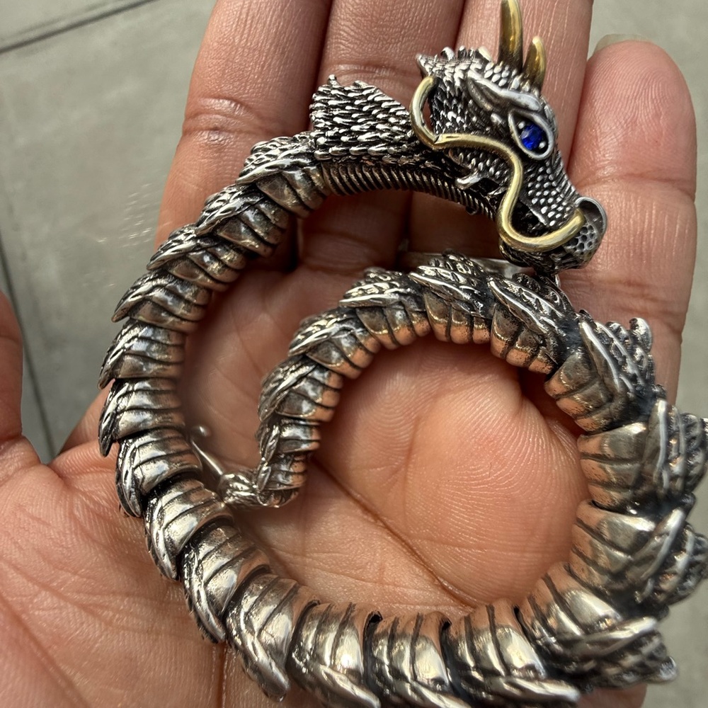 Dragon Bracelet in Antique Silver Tone - Picture 7 of 8